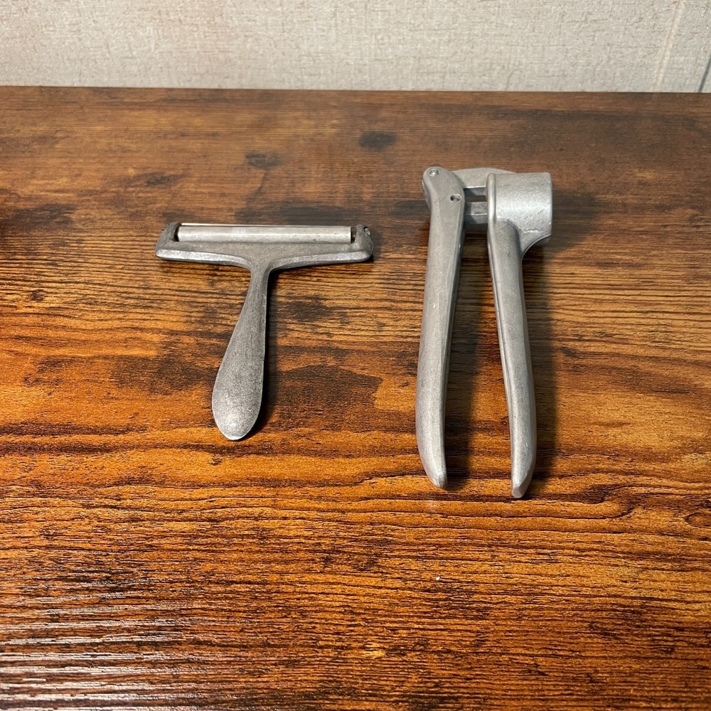 Vtg  Susi Swiss Garlic Press, Vtg CK. Taiwan Cheese Slicer Aluminum Lot